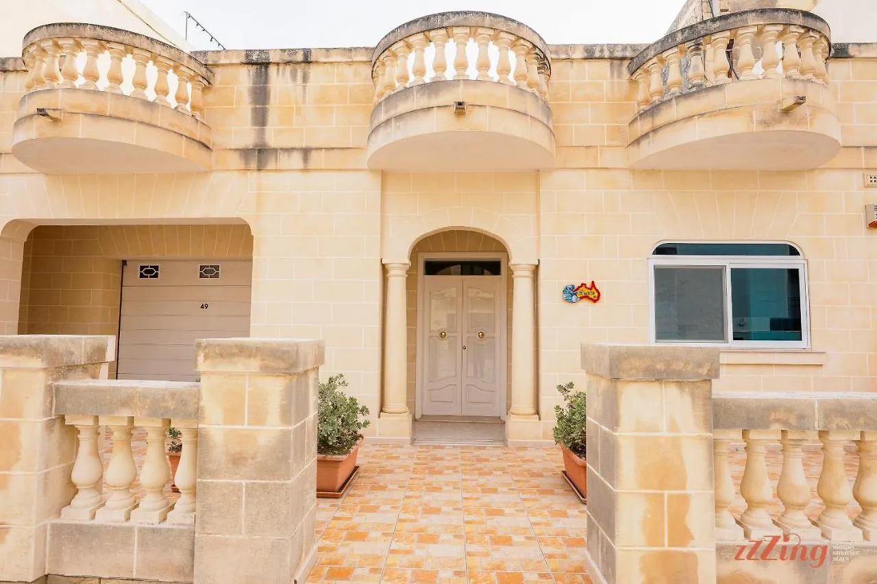 Live Like A Rockstar In This Luxury Home Siggiewi 0*,